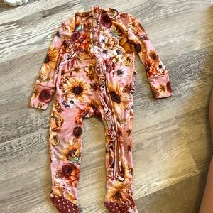 Posh Peanut Ruffle Footie